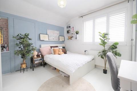 61 Ridgeway Crescent, Orpington, BR6 9QW