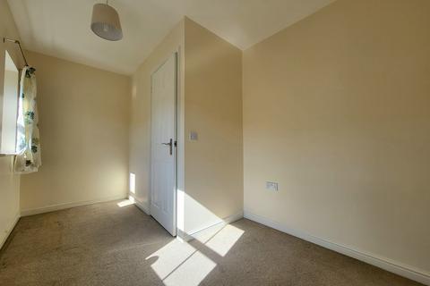 2 bedroom terraced house to rent, Drovers Close, Uttoxeter