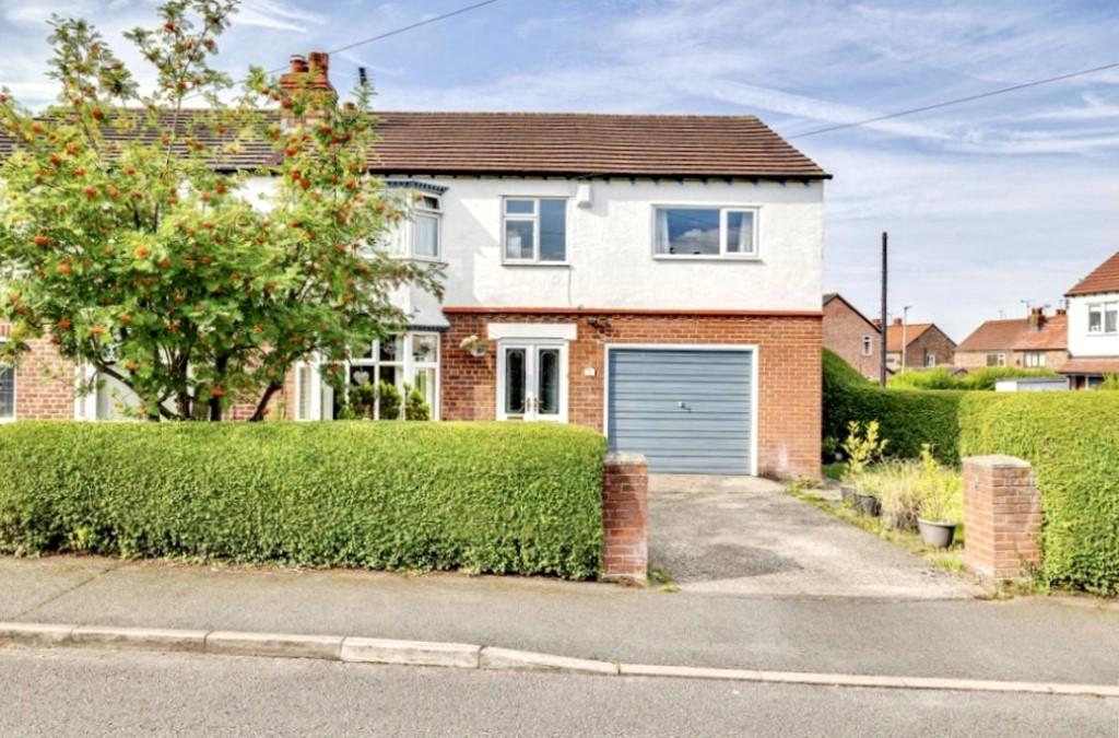 Shaftesbury Avenue, Vicars Cross, Chester, CH3 5 bed semidetached