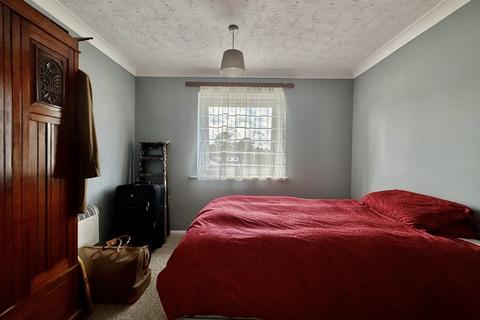1 bedroom flat for sale, Waterside, Hythe