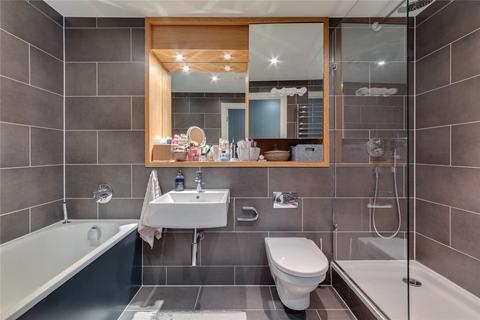 2 bedroom flat for sale - Oval Road, Camden, London