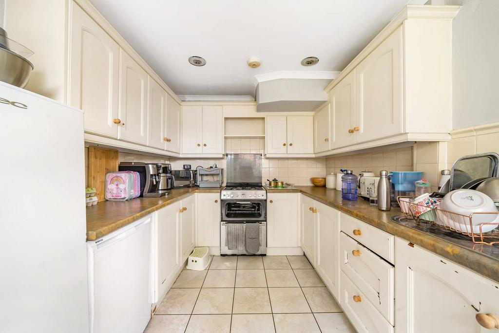 Stanford Road, Norbury, London, SW16 3 bed semidetached house for sale