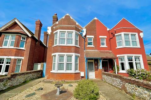 4 bedroom semi-detached house for sale, Arundel Road, Littlehampton