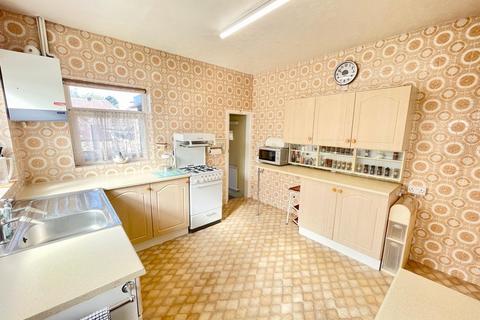94 Arundel Road, Littlehampton, BN17 7DW
