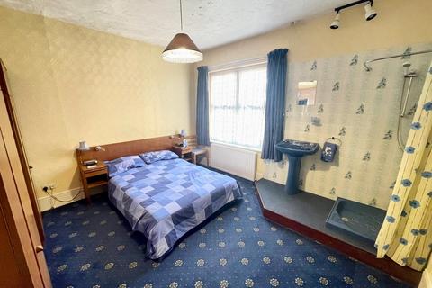 94 Arundel Road, Littlehampton, BN17 7DW