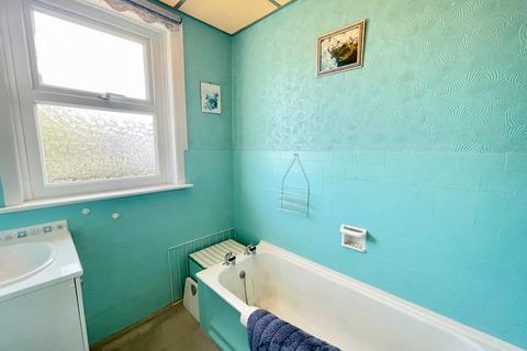 94 Arundel Road, Littlehampton, BN17 7DW