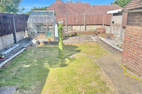 94 Arundel Road, Littlehampton, BN17 7DW
