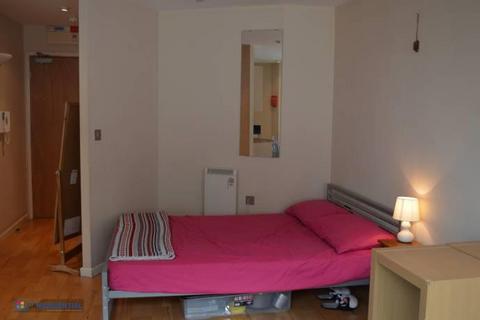 undefined, West Street, Sheffield, South Yorkshire, UK, S1