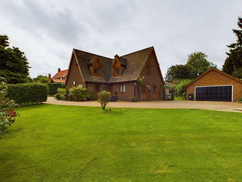 Lansallos, Goose Lane, Raithby, Spilsby 4 bed detached house for sale