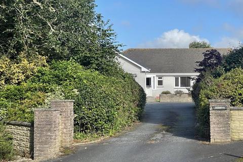 4 bedroom detached bungalow for sale, Old Carnon Hill, Carnon Downs