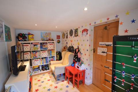 1a Moorfield, Haslemere, GU27 3SH