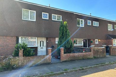 68 Cullings Court, Waltham Abbey, EN9 3ED