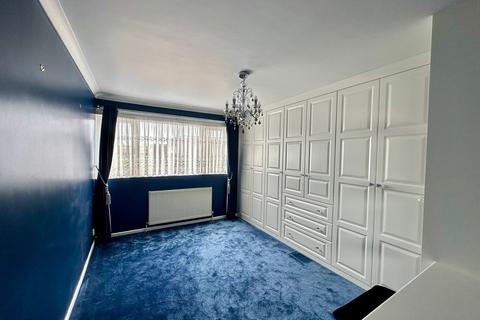 68 Cullings Court, Waltham Abbey, EN9 3ED