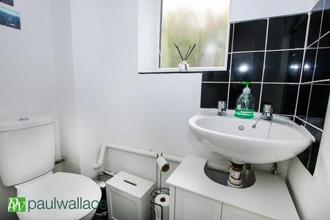 1 Hunters Reach, Waltham Cross, EN7 6HQ