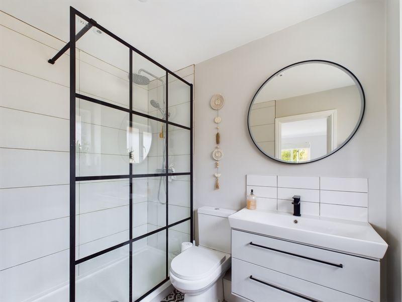 Ensuite shower room