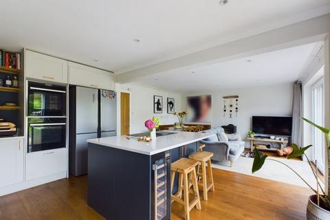 19b Beech Avenue, Bath, BA2 7BA