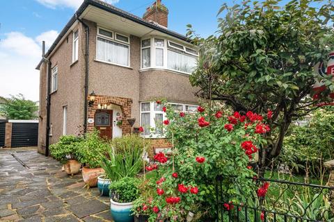 24 Alderney Gardens, Northolt, UB5 5BS