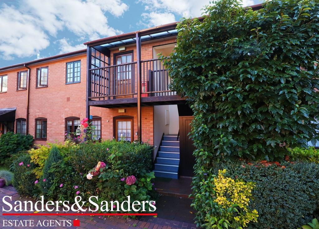 Oversley House, Kinwarton Road, Alcester, B49 1 bed apartment for sale