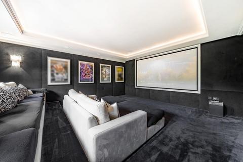 51 Uphill Road, London, NW7 4PR