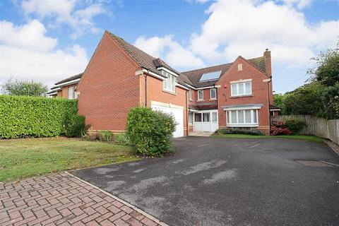 5 bedroom detached house for sale, Carlton, Elloughton