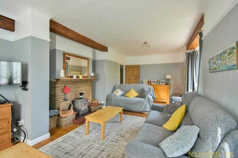 67 Cooden Drive, Bexhill-on-sea, TN39 3AY