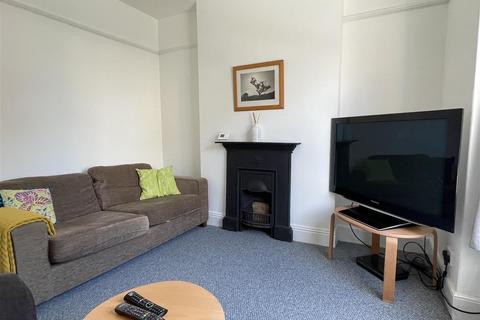 2 bedroom end of terrace house for sale, Moorland Road, St. Austell