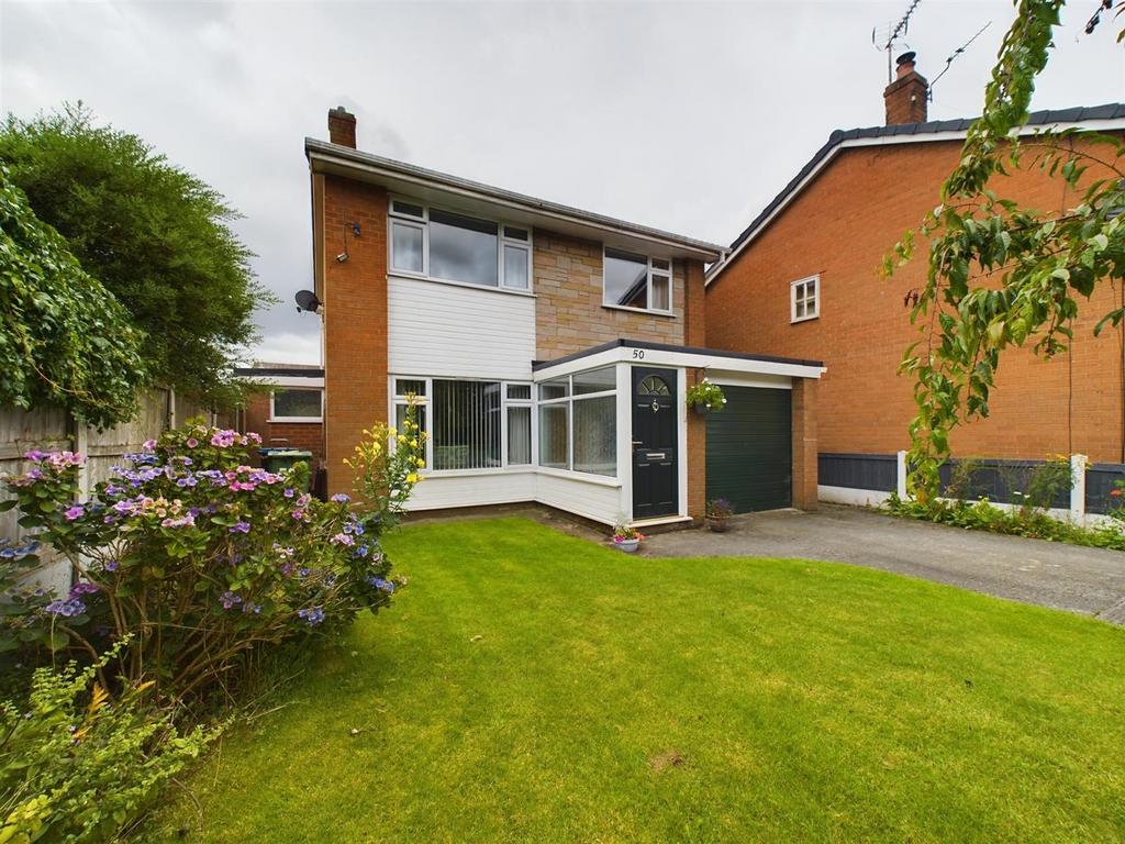 Ffordd Llywelyn, Wrexham 4 bed detached house for sale £285,000