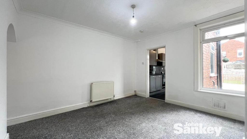 Arundel Drive, Mansfield 2 bed end of terrace house for sale £110,000