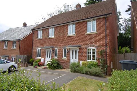22 Meadowlands Drive, Haslemere, GU27 2FD