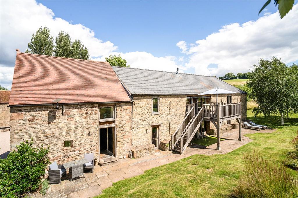 Barn Balcony Aspect