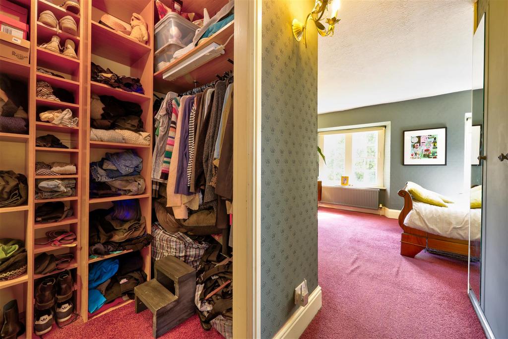 Walk in Wardrobe