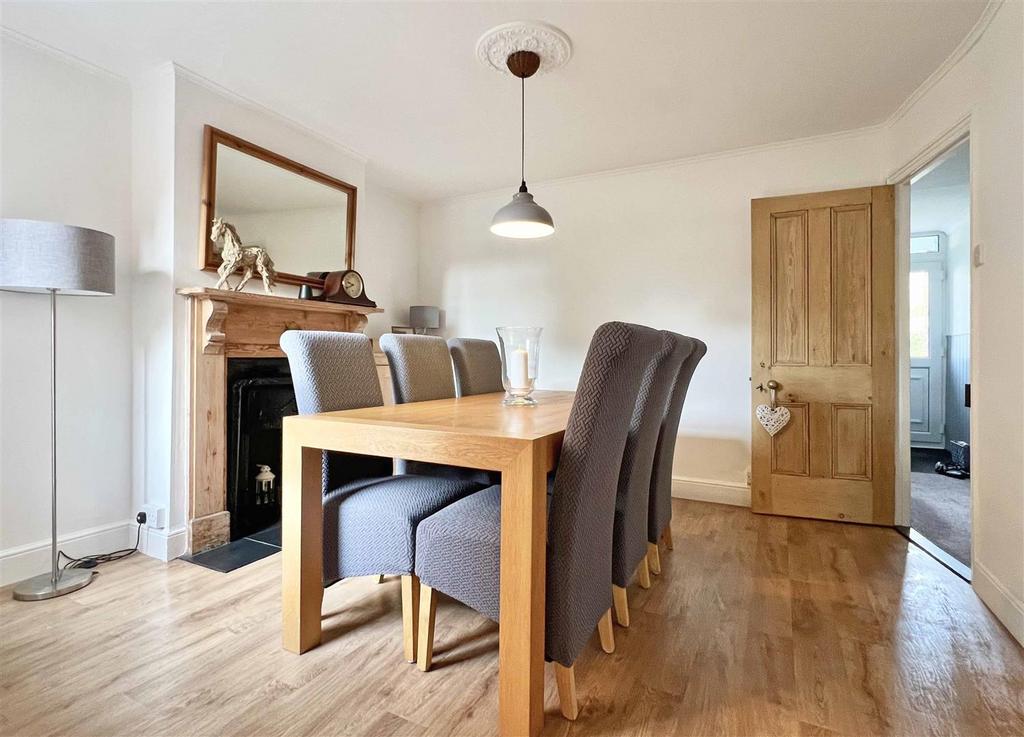 Dining Room.jpg