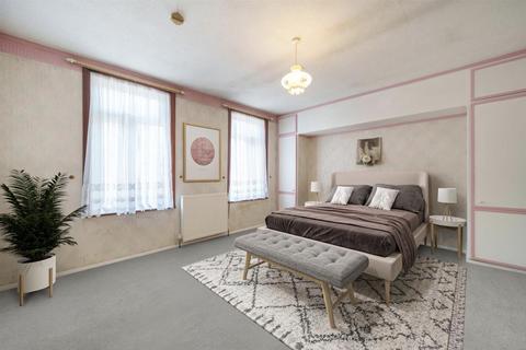 100 Albany Road, London, SE5 0DA