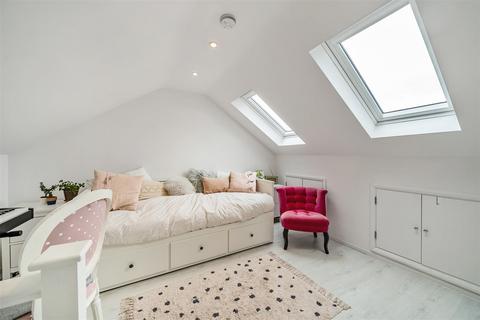 24 Brook Road, Surbiton, KT6 5DB
