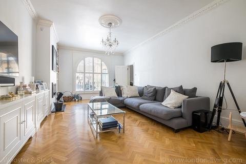 2, Abercorn Villas County Grove, London, SE5 9LE