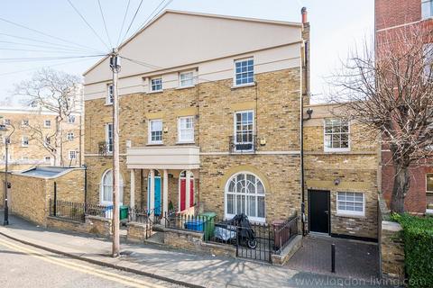 2, Abercorn Villas County Grove, London, SE5 9LE