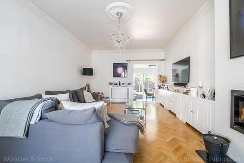 2, Abercorn Villas County Grove, London, SE5 9LE