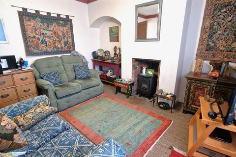 2 bedroom end of terrace house for sale, Dover Street, Chippenham
