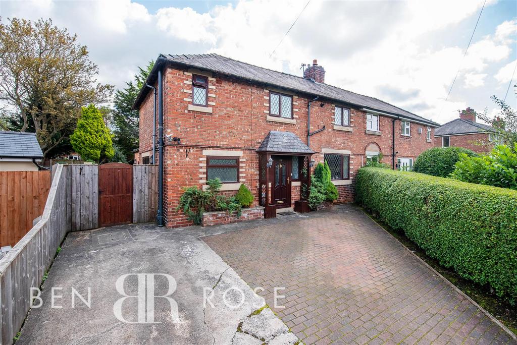 Anderton Road, Euxton, Chorley 4 bed semidetached house for sale £239,995