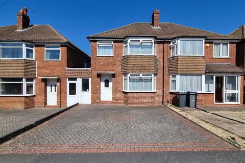 90 Arundel Road, Birmingham, B14 5UE