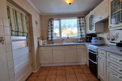 90 Arundel Road, Birmingham, B14 5UE