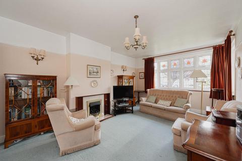 48 Waverley Road, Epsom, KT17 2LT