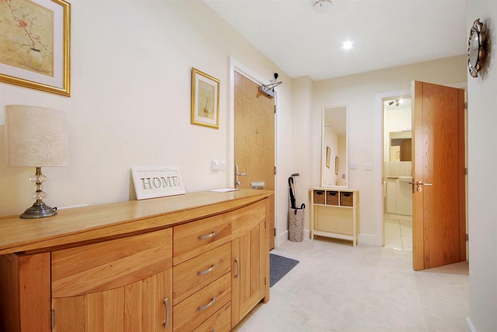 01-2d3477066 - AM - 3 Sydney Court, Lansdown Road,