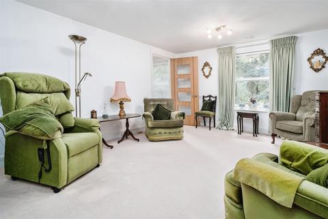 1 bedroom apartment for sale, Peel Court, College Way, Welwyn Garden City, Hertfordshire, AL8 6DG