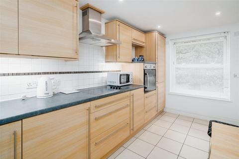 1 bedroom apartment for sale, Peel Court, College Way, Welwyn Garden City, Hertfordshire, AL8 6DG