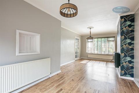 82 Studfield Hill, Sheffield, S6 4SJ