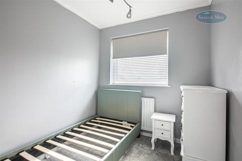 82 Studfield Hill, Sheffield, S6 4SJ