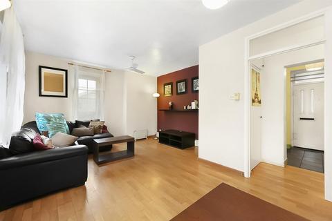 24 Stockwell Gardens, London, SW9 0RX