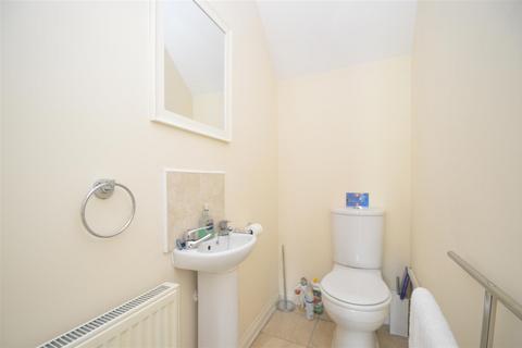 2 bedroom end of terrace house for sale, Consort Gardens, East Cowes