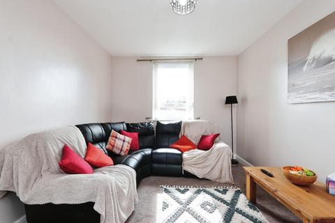 7 Doe Royd Drive, Sheffield, S5 8GG